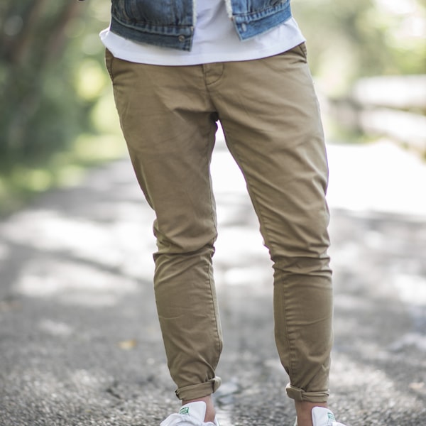 Slim Cargo Chinos